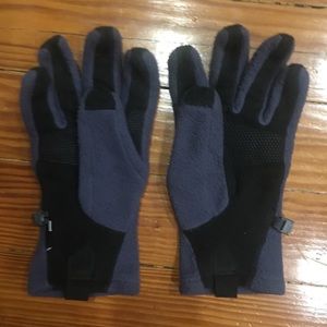 The North Face Other - North Face Purple Ski Gloves Women’s Size Medium The North Face Other - North Face Purple Ski Gloves Women’s Size Medium